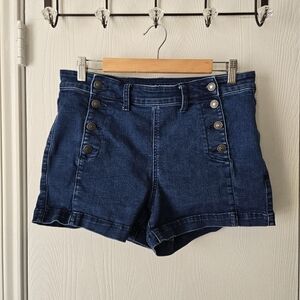 American Eagle Hi-Rise Shortie